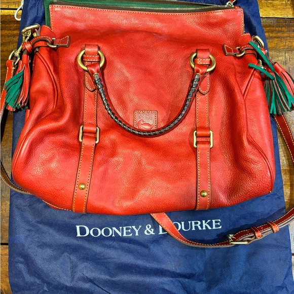 Dooney and Bourke - Picture 3 of 12